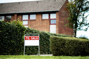 Til salg skilt