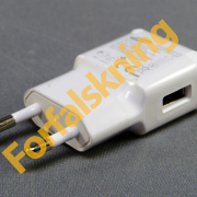Forfalskning af SAMSUNG USB oplader, model ETA-U90EWE